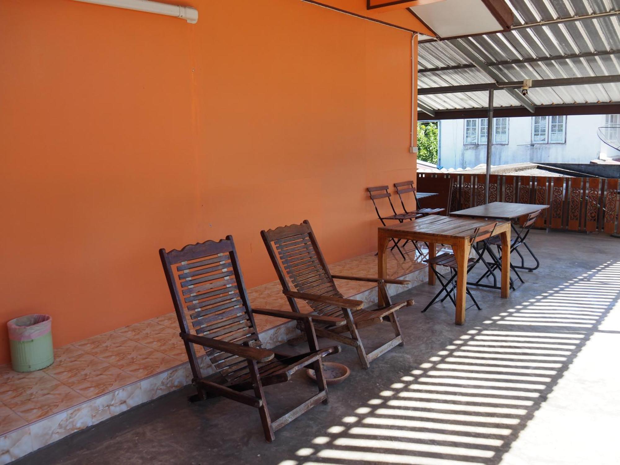 Punnpannsuk Hostel Τρατ Εξωτερικό φωτογραφία