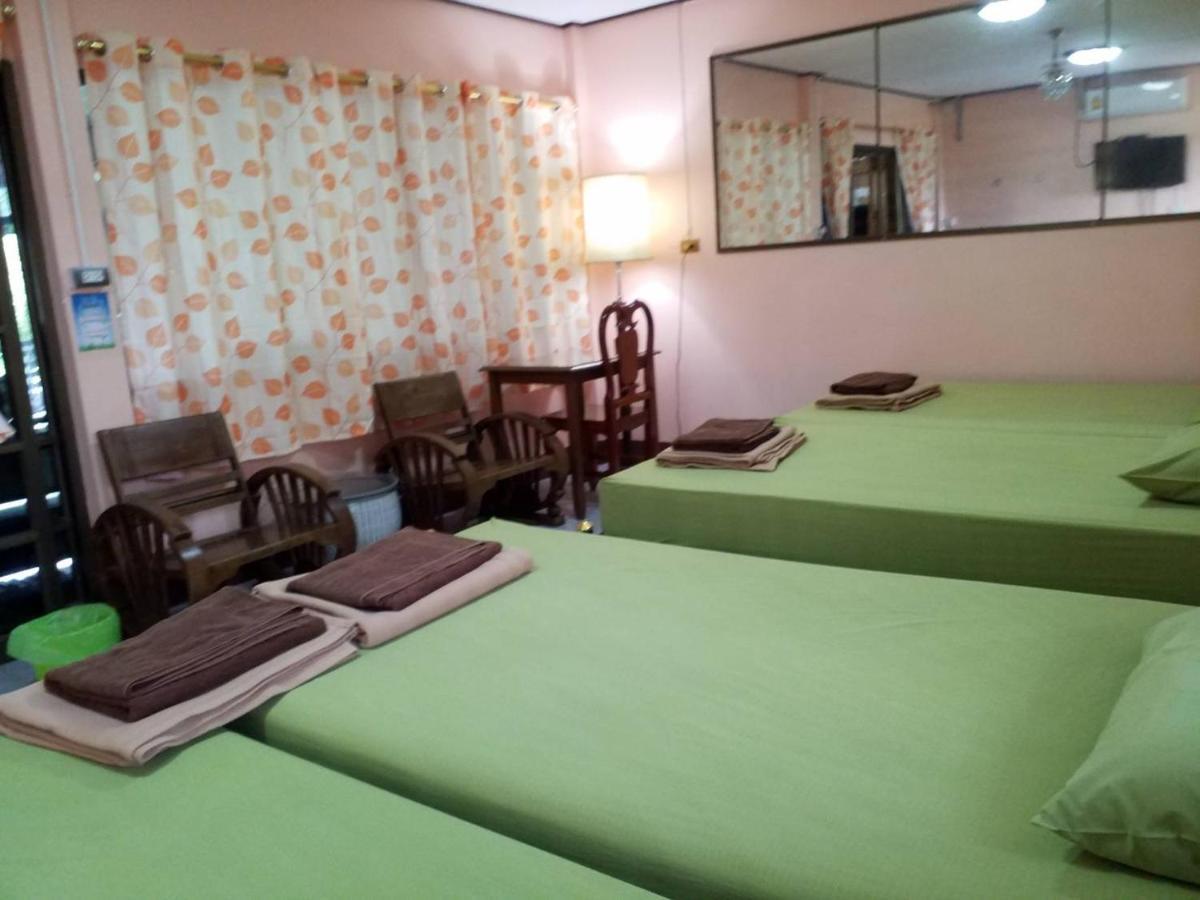 Punnpannsuk Hostel Τρατ Εξωτερικό φωτογραφία
